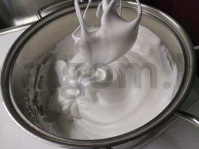 Abrikosų ritinys Žingsnis 2