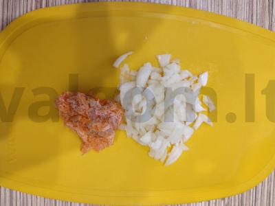 Jautienos sriuba su namine makaronais Žingsnis 5