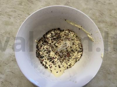 Skanus salotas su grybais ir marinuotais raudonaisiais pupelėmis Žingsnis 7