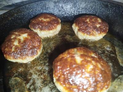 Kotletai su česnaku „Aromatiniai“ Žingsnis 7