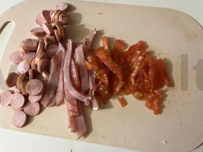 Sūrio valtelės su pomidoru ir lašiniais Žingsnis 4