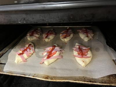 Sūrio valtelės su pomidoru ir lašiniais Žingsnis 16