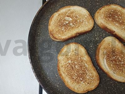 Varškės tostai pusryčiams Žingsnis 1