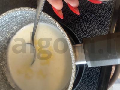 Kruopų košė su juodaisiais serbentais pusryčiams Žingsnis 2