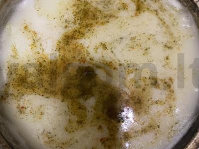 Vištienos sriuba su lydytu sūriu ir žirneliais Žingsnis 7