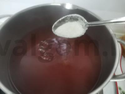 Džiovintų vaisių kompotas su erškėtuogėmis Žingsnis 5