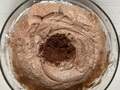 Šokoladinė Velykų pyragas su medumi Žingsnis 4