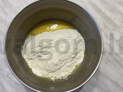 Sviestiniai žiedai su žemės riešutais arbatai Žingsnis 5