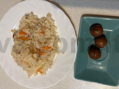 Birus plovas su triušiena ir riešutais pagrindine nuotrauka