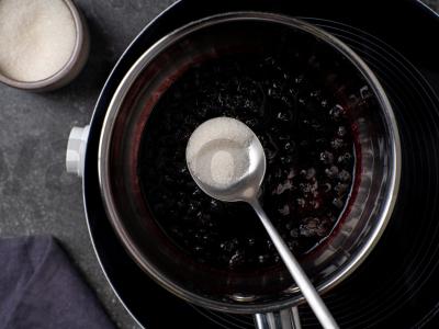 Kruasanai su kremu ir uogomis Žingsnis 4