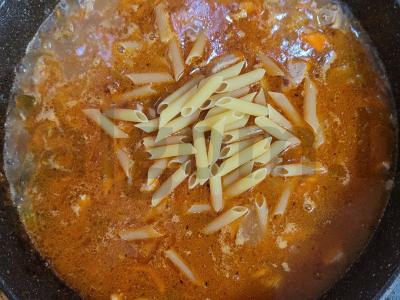 Kiaulienos sparneliai pomidorų padaže Žingsnis 5