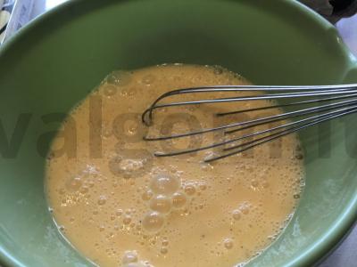 Omletas su sūriu skamorca Žingsnis 3