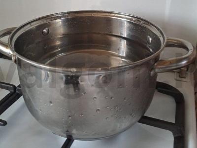 Žuvies konservų sriuba su kiaušiniu Žingsnis 1