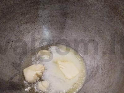 Nuostabus moliūgų kreminis sriuba su krevetėmis Žingsnis 1