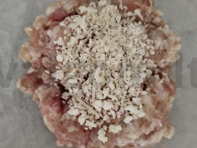 Kotletai su parmezano sūrio įdaru Žingsnis 2