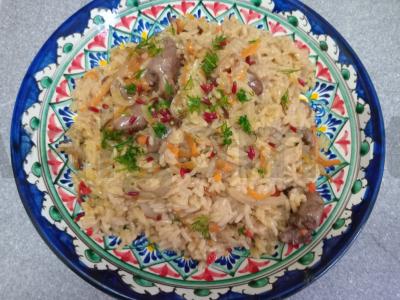 Jasmine ryžių plovas su vištienos širdelėmis pagrindine nuotrauka