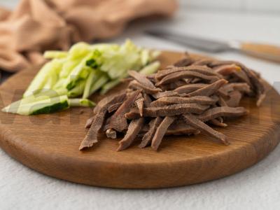 Salotas „Mįslė“ su paprikomis ir liežuviu Žingsnis 6