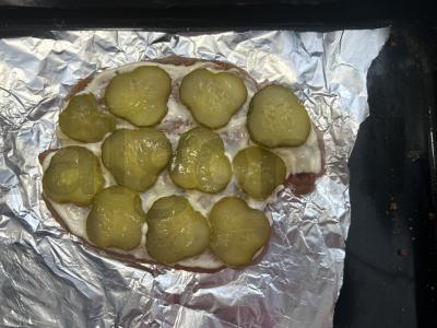 Vištienos kotletas su marinuotų agurkų uždengimu orkaitėje Žingsnis 8