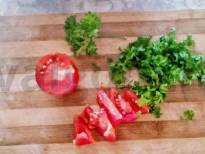 Troškinys su bulvėmis, cukinijomis ir Vienos dešrelėmis Žingsnis 3