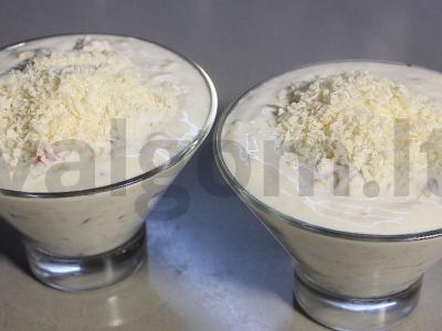 Paslaptinga avižinė košė su slaptais ingredientais pagrindine nuotrauka