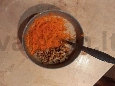 Morkų pyragas be cukraus Žingsnis 2