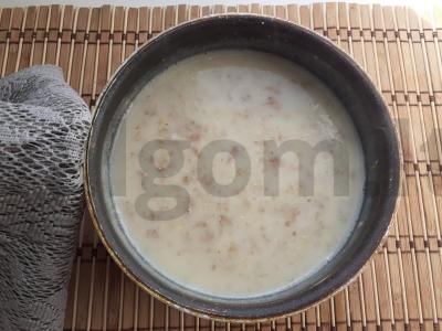 Grūdų košė su sausais pienu ir ciberžole pusryčiams Žingsnis 3