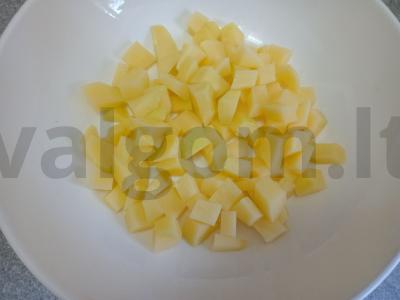 Sriuba su šaldytais miško grybais Žingsnis 1