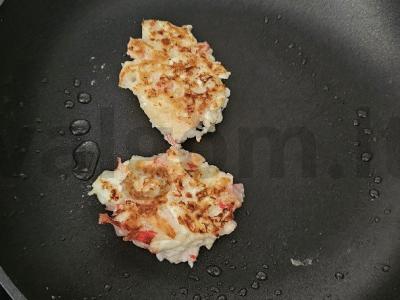 Krabų mėsos kotletai per 30 minučių Žingsnis 5