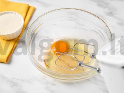 Šokoladiniai blynai vandenyje Žingsnis 1