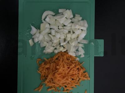 Bulvytė su troškiniu pietums Žingsnis 1