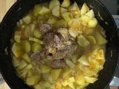 Bulvytė su troškiniu pietums Žingsnis 5