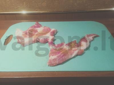 Be miltų šnicelis su grybais Žingsnis 2