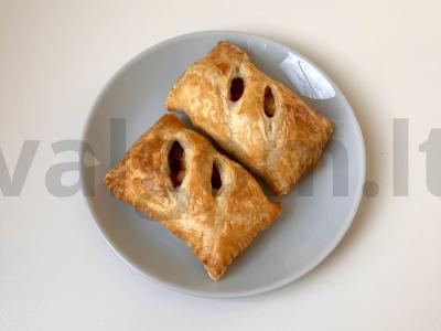 Obuolių ir cinamono sluoksniai pagrindine nuotrauka