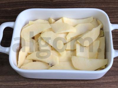 Obuolių ir serbentų trupininis pyragas su raugintu pienu Žingsnis 4