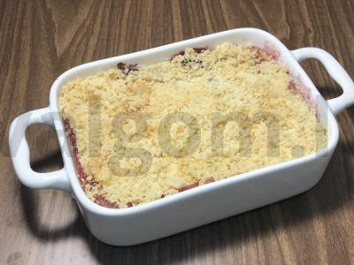 Obuolių ir serbentų trupininis pyragas su raugintu pienu Žingsnis 8