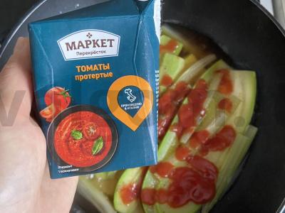 Salierų-cukinijų pasta pomidorų padaže Žingsnis 4