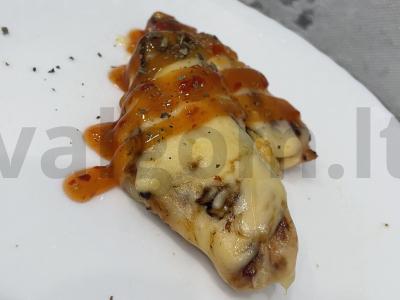 Vištienos filė po sūriu su čili padažu pagrindine nuotrauka