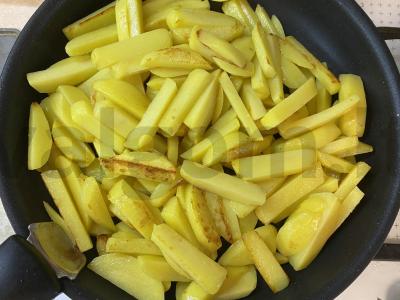 Kepta bulvė su voveraitėmis grietinėlėje Žingsnis 6