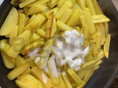 Kepta bulvė su voveraitėmis grietinėlėje Žingsnis 7