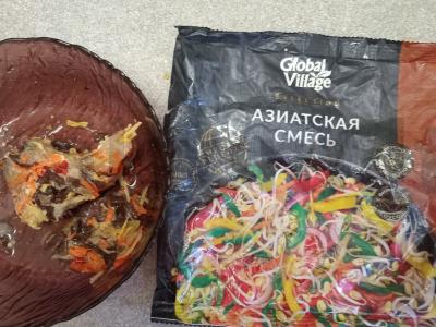 Funchosa su azijietiška daržovių mišiniu Žingsnis 3