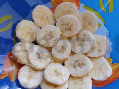 Greitas bananas su razinomis ir prieskoniais Žingsnis 1