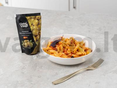 Kepta pasta su alyvuogėmis, sūriu ir varške pagrindine nuotrauka