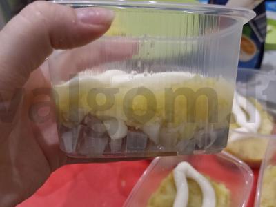 Porcijų salotas „Silkė po kailiu“ Žingsnis 2