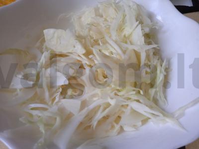 Patingi kepti pyragėliai su kopūstais Žingsnis 1