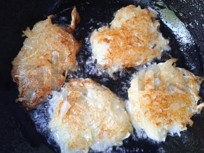 Patingi kepti pyragėliai su kopūstais Žingsnis 6