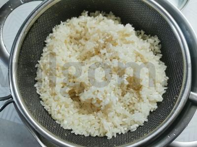 Apversti ritinėliai su lašiša, avokadu ir omletu Žingsnis 1