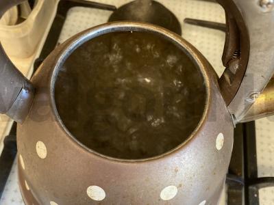 Arbata su kardamonu ir apelsinu Žingsnis 1