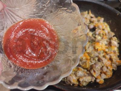 Vištienos skrandžiai pomidorų padaže Žingsnis 7