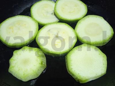 Kvapnus jautienos steikas „Minutka“ su keptomis daržovėmis Žingsnis 1