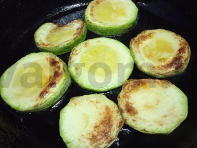 Kvapnus jautienos steikas „Minutka“ su keptomis daržovėmis Žingsnis 2